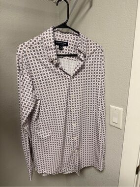 Mizzen+Main Men’s Lightweight Leeward Button-Up- NWOT- Medium Trim Tall